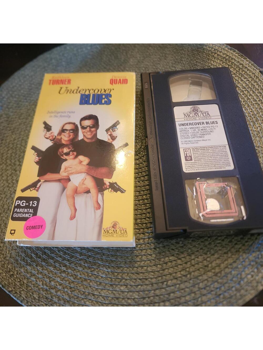 Undercover Blues VHS Kathleen Turner Dennis Quaid Spy Comedy MGM Tested